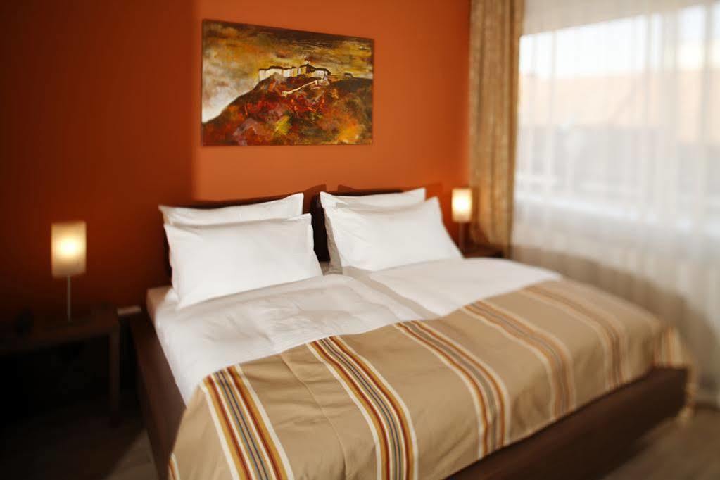 Hotel Lava Inn - 24 H Check-In - Naehe Lkh, Landeskrankenhaus, Feldbach Exteriér fotografie